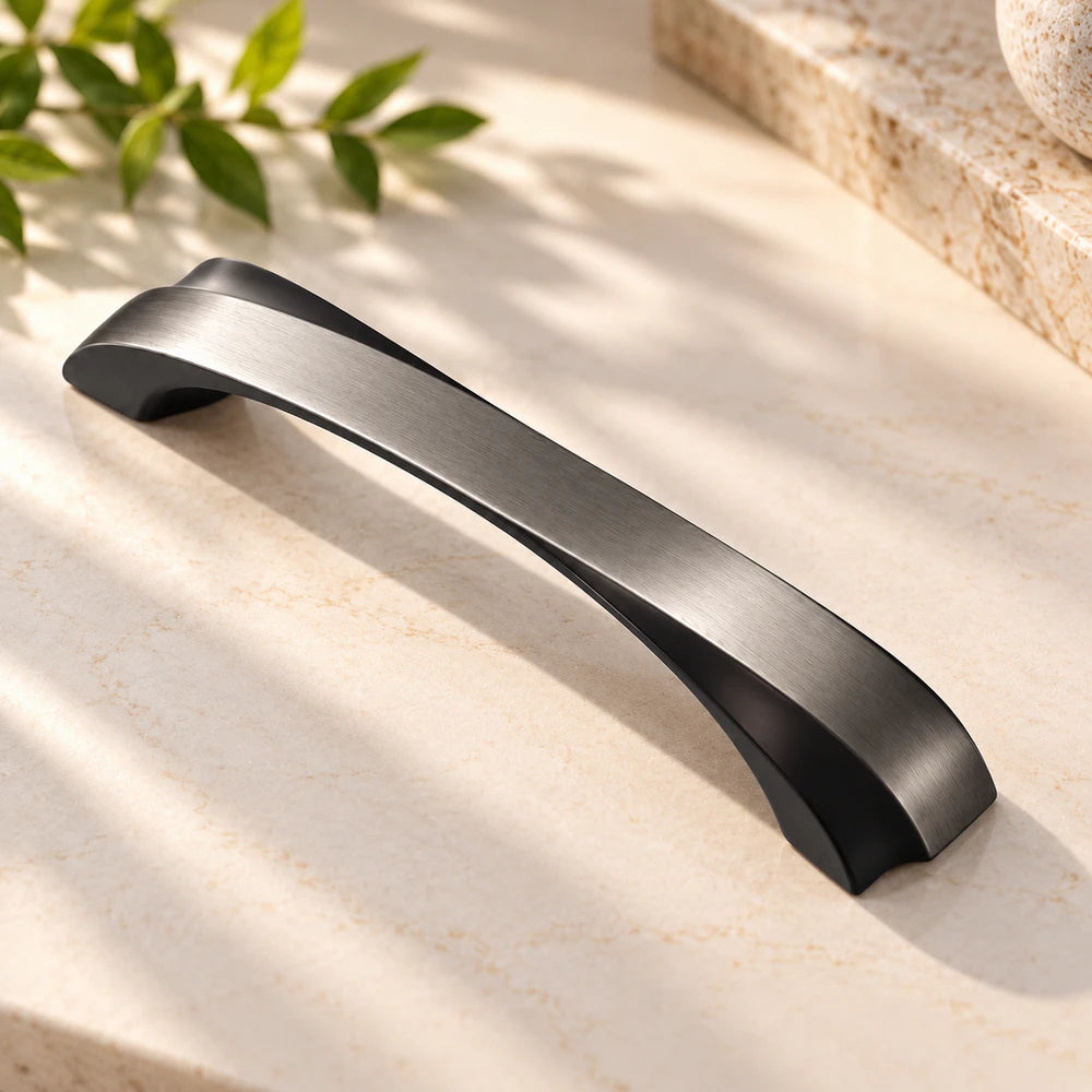 Zinc Cabinet Handle, Finish Black Matt, Brass Antique & CP (6 Pack) (CH550)